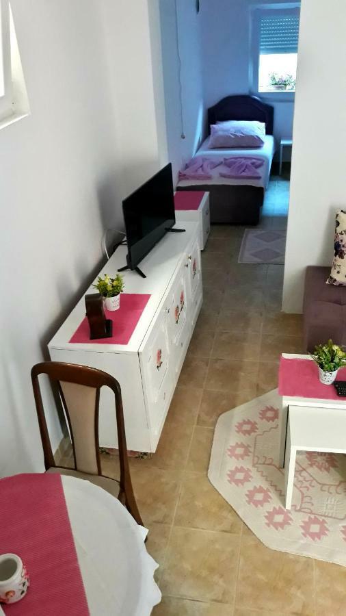 Apartman Tatjana Sutomore Exterior photo